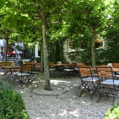 Adler Hotel Deggenhausertal