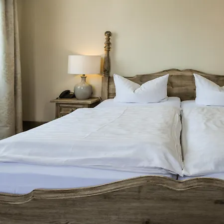 Hotel Adler Deggenhausertal