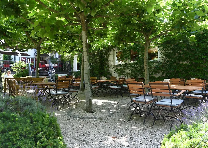 Adler Отель Деггенхаузерталь